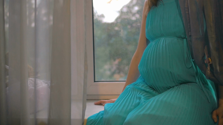 Pregnant Teens Giving Birth